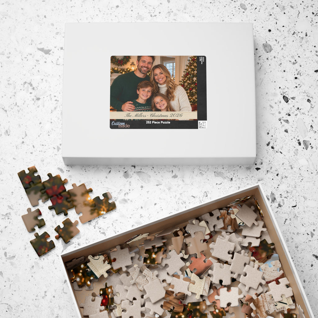 Gift box for the personalized photo puzzle with a tray of loose pieces
